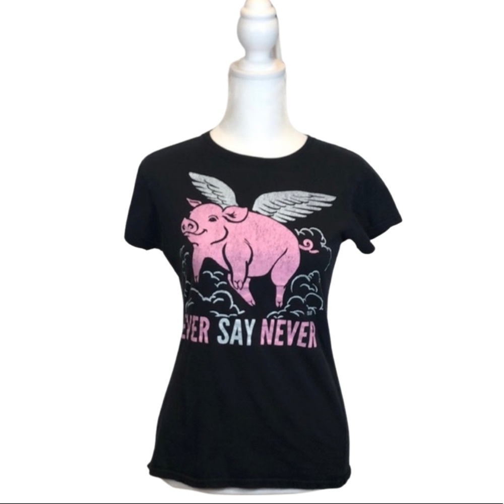 Solid Threads Tee